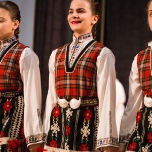 Народни танци за деца 10-14 години в Балкански Ритми - гр. Варна