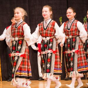 Народни танци за деца 10-14 години в Балкански Ритми - гр. Варна