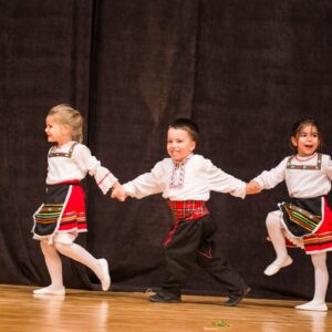 Народни танци за деца 4-6 години - Балкански ритми - гр. Варна
