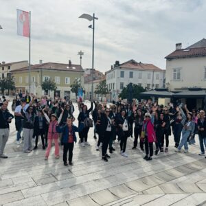 Народни танци за начинаещи в Варна - Балкански ритми